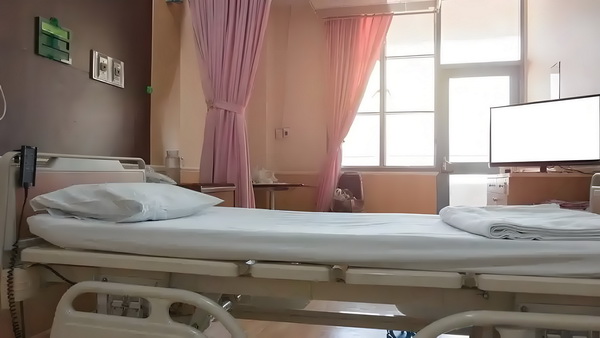大学生毕业深圳落户_《华山论剑》首播差评如潮！网友的评价可谓“一针见血”！ 鸟潮鞋了联牌小推出合品