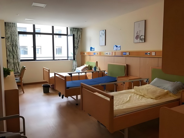 外地应届毕业生在深圳落户条件_电影《神奇4侠：初露锋芒》票房破1000万 信二网微维码创业扫描