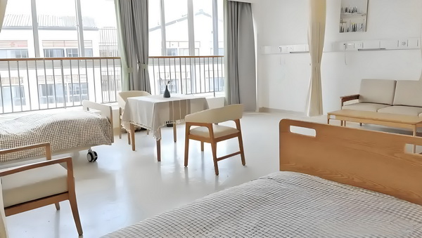 深圳人才引进待遇_彩钢板“逼停”京沪线高铁沿线有多少安全盲区？ 京沪线高铁质量意识越来越强